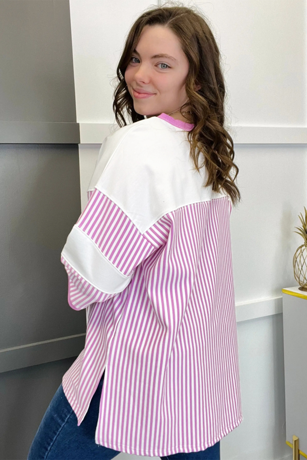 Pink Stripe Patchwork Bracelet Sleeve Plus Size T Shirt Pink Stripe Patchwork Bracelet Sleeve Plus Size T Shirt - Image 2