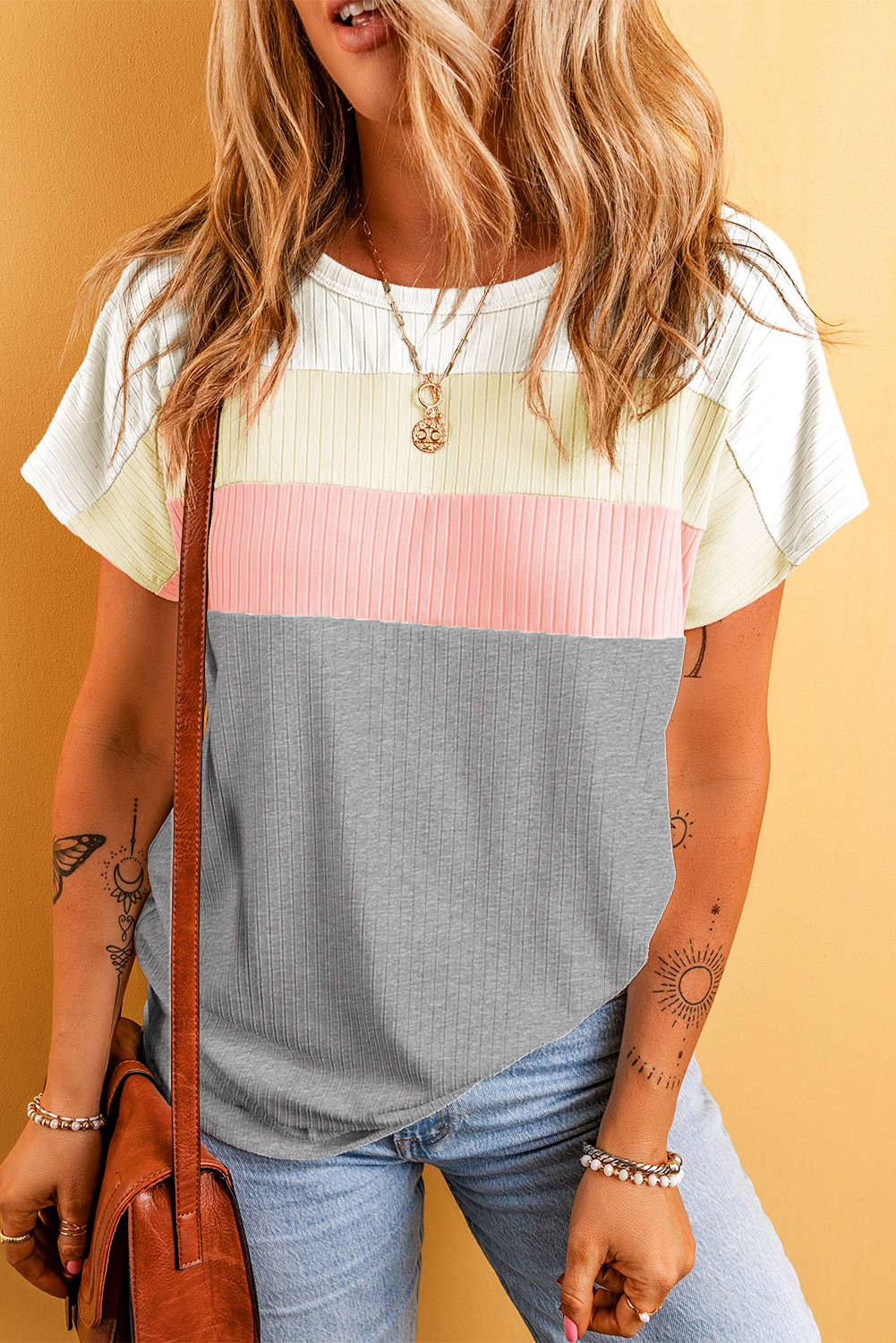 Gray Ribbed Color Block Patchwork T-shirt Gray Ribbed Color Block Patchwork T-shirt - Image 3