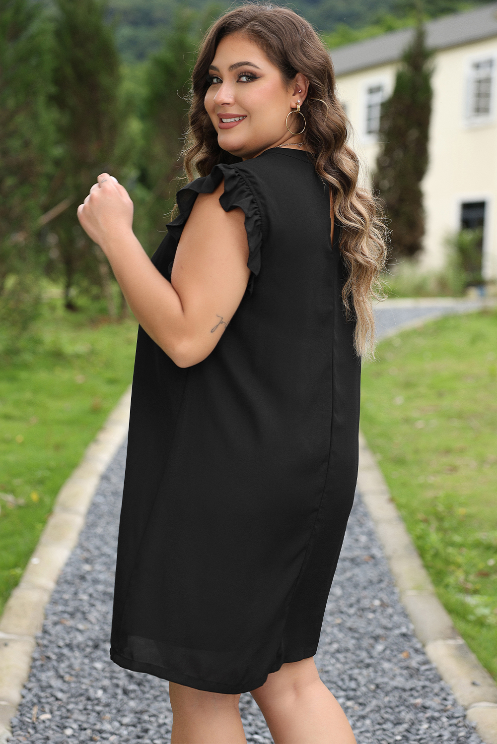 Black Keyhole Back Ruffled Plus Shift Dress Black Keyhole Back Ruffled Plus Shift Dress - Image 3