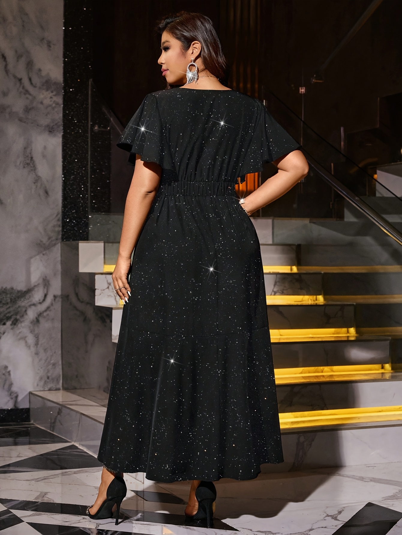 Plus Size – V-Neck Elegant Party Dress Plus Size - V-Neck Elegant Party Dress - Image 3